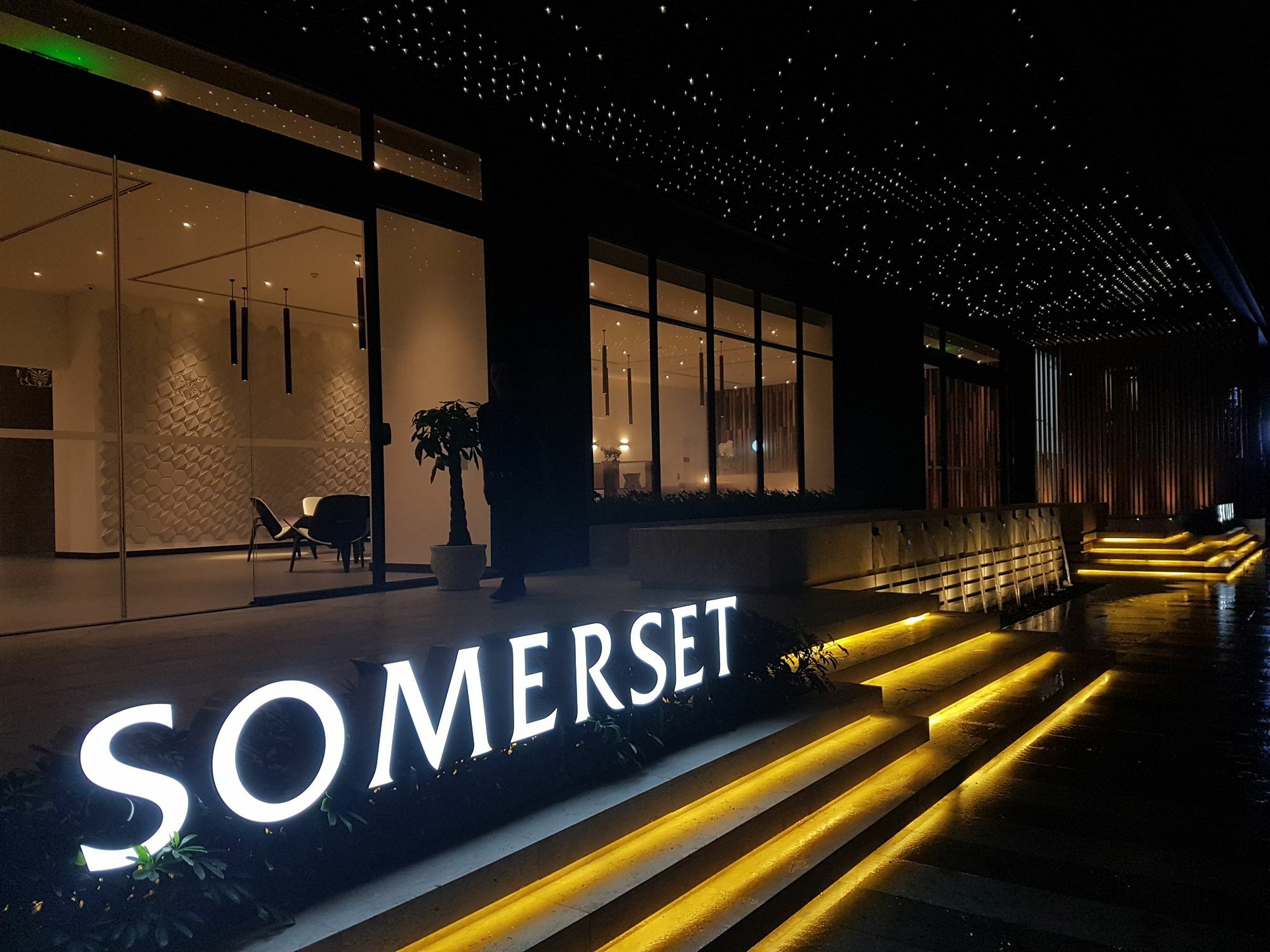 Somerset Norodom Phnom Penh Esterno foto
